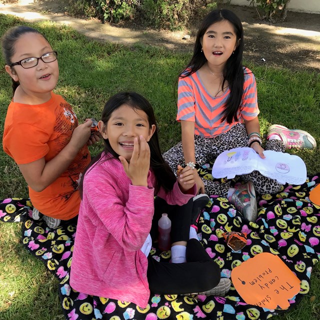 Our fourth graders had fun reading the stories they made during their "Book-nic."